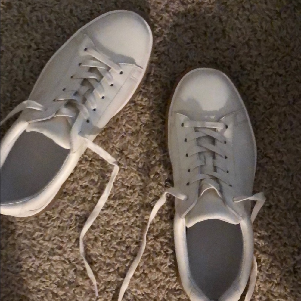 VINCE Neela Leather Lace up Sneakers